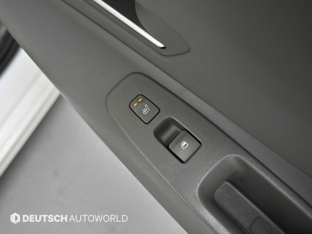 Hyundai Avante — photo 16