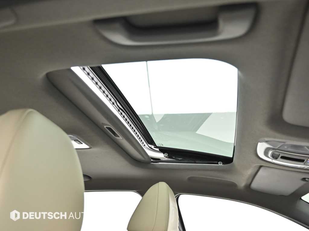 Hyundai Avante — photo 18