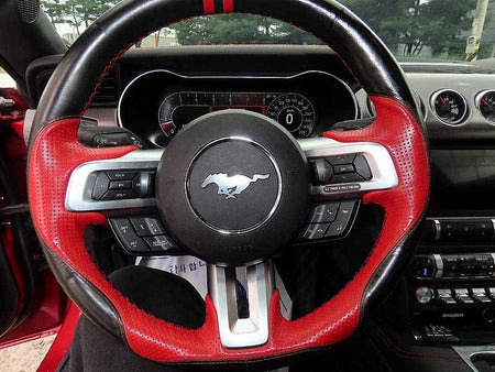 Ford Mustang — photo 08
