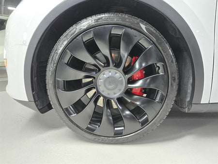 Tesla Model Y — photo 16