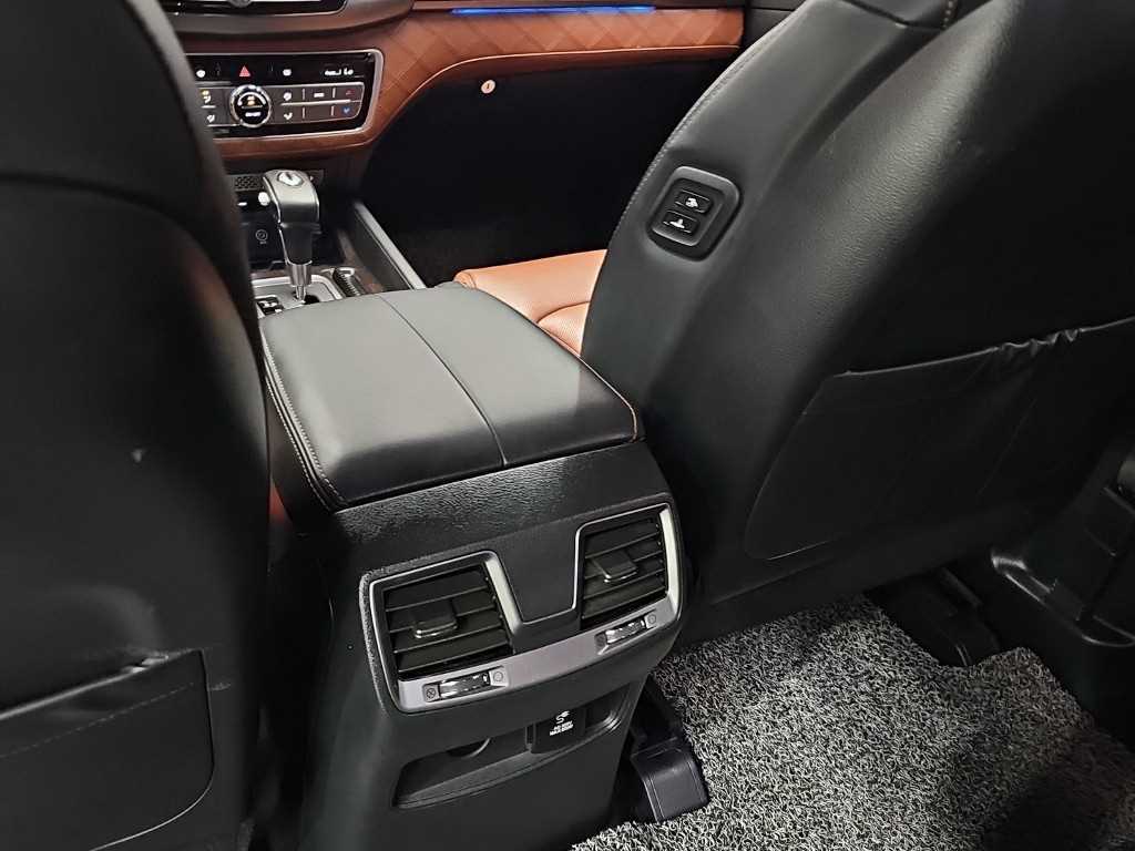 KGM Rexton — photo 14