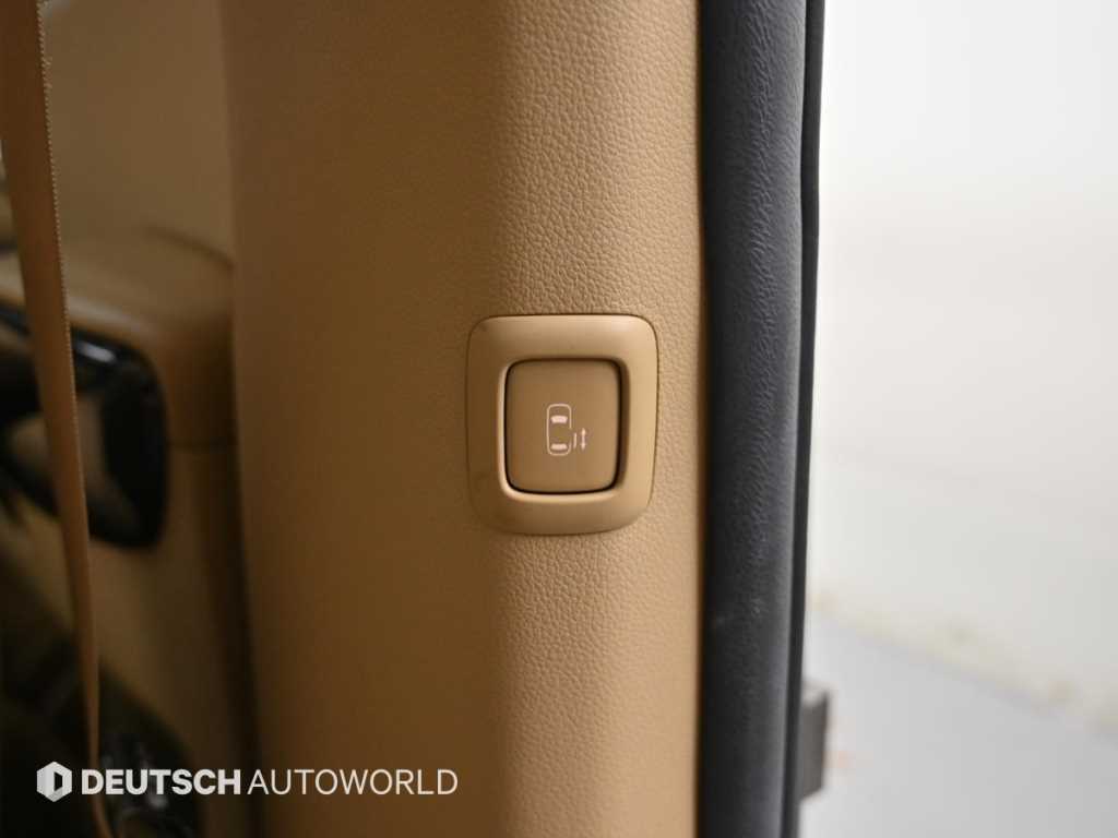 Kia Carnival — photo 17