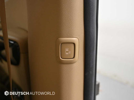 Kia Carnival — photo 17