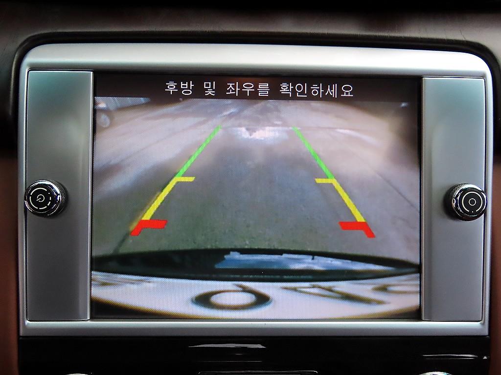 Maserati Quattroporte — photo 15
