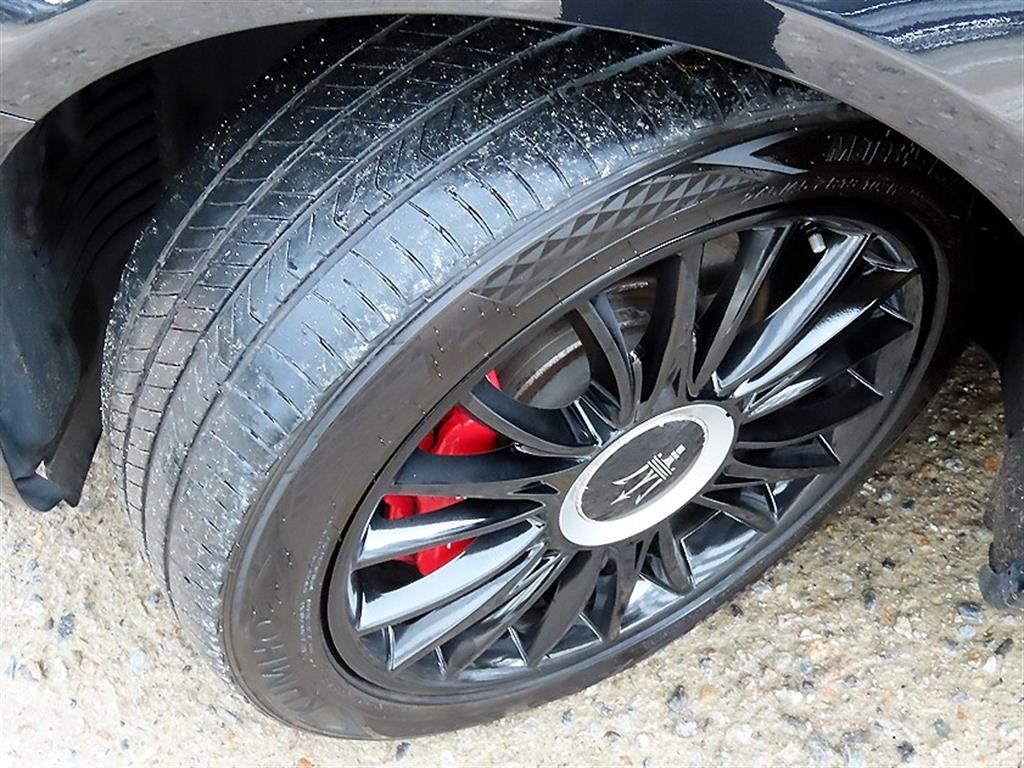 Maserati Quattroporte — photo 20