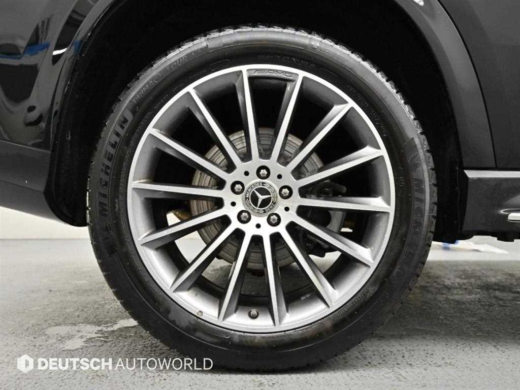 Mercedes-Benz GLE-Class — photo 05
