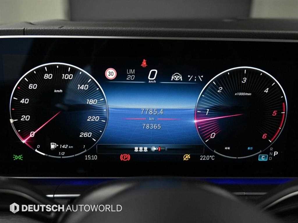 Mercedes-Benz GLE-Class — photo 08