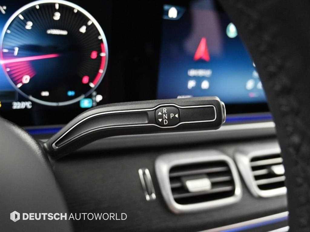 Mercedes-Benz GLE-Class — photo 09