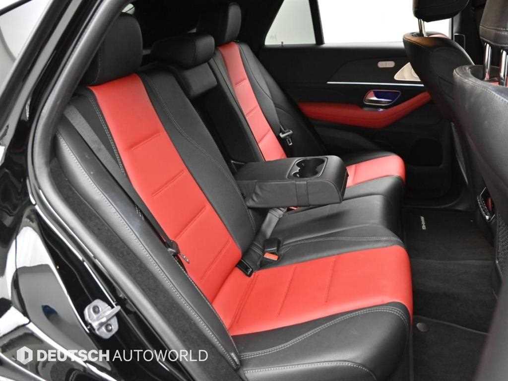 Mercedes-Benz GLE-Class — photo 12