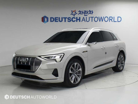 Audi e-tron — photo 01