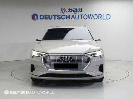 Audi e-tron — photo 03