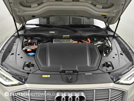 Audi e-tron — photo 06