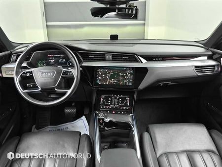 Audi e-tron — photo 07
