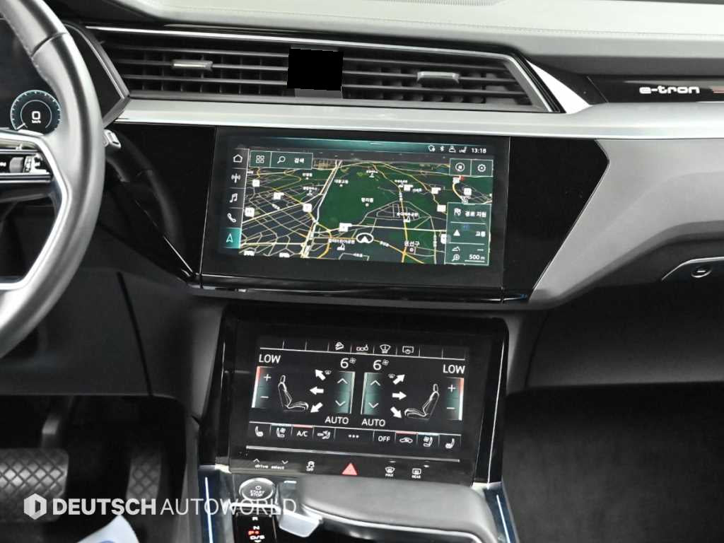 Audi e-tron — photo 14