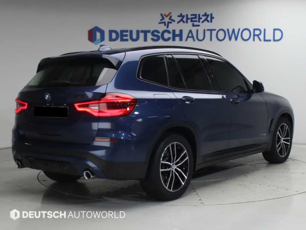 BMW X3 — photo 02