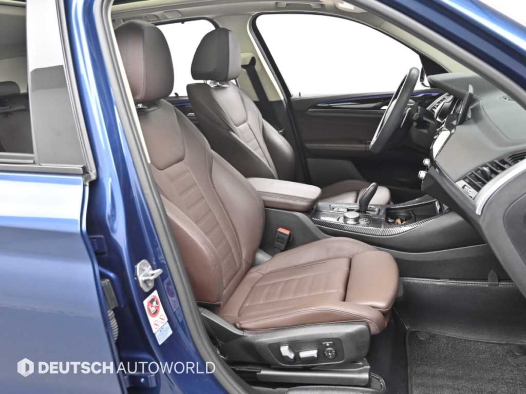 BMW X3 — photo 10