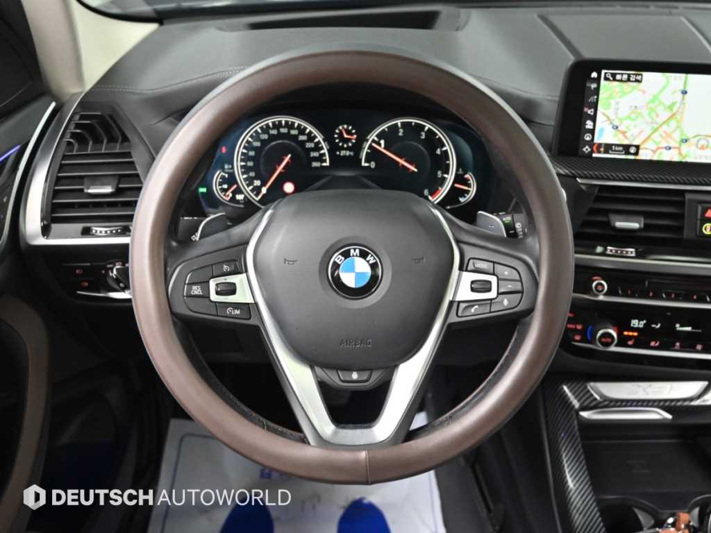 BMW X3 — photo 13
