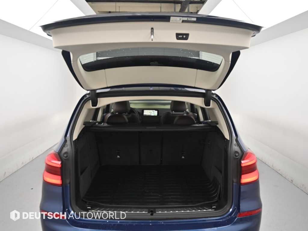 BMW X3 — photo 20