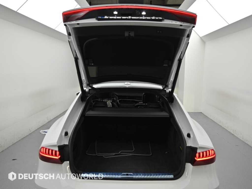 Audi A7 — photo 19