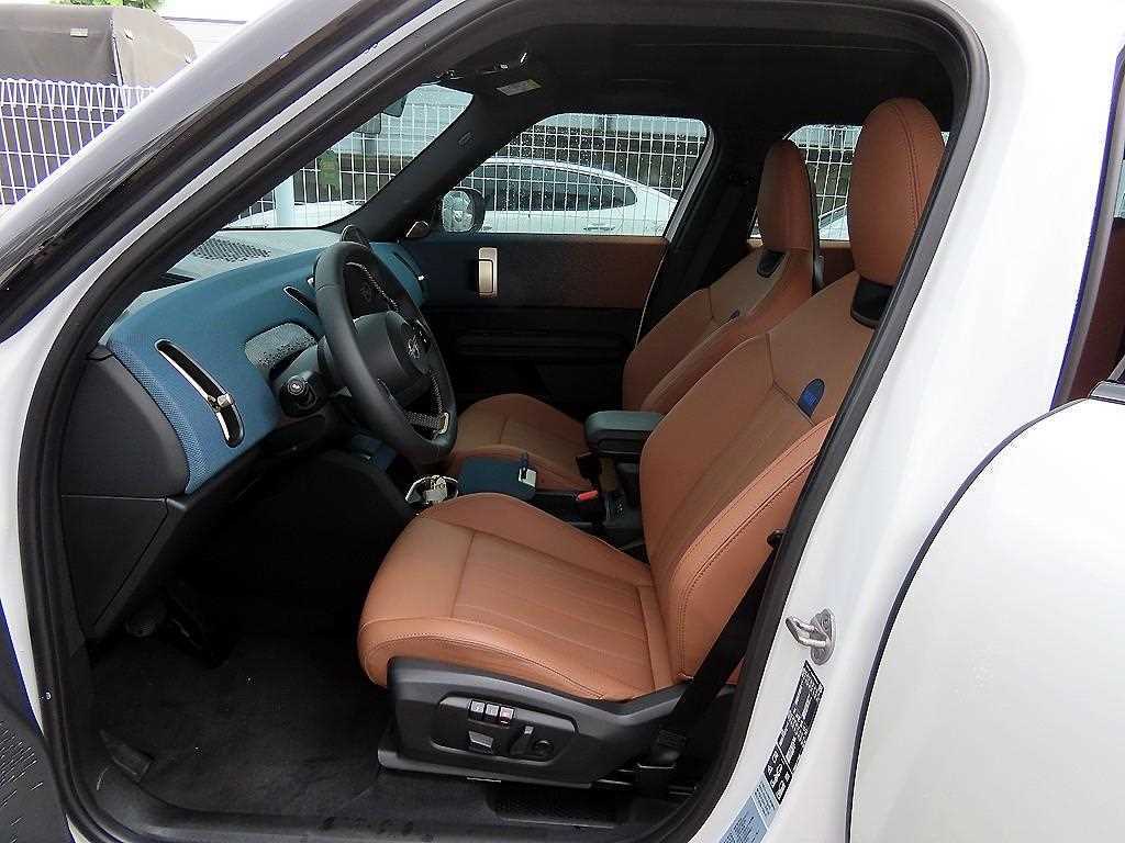 Mini Countryman — photo 02
