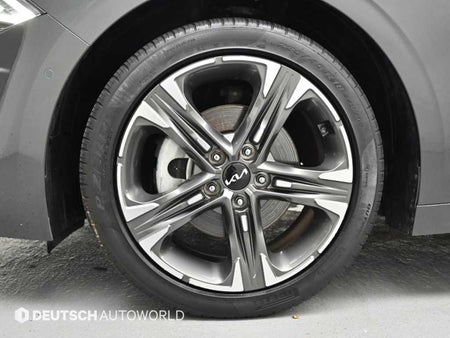 Kia K5 — photo 05