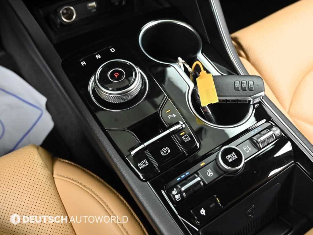 Kia K5 — photo 09