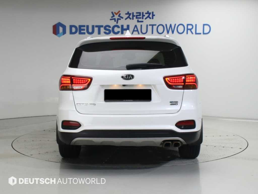Kia Sorento — photo 04