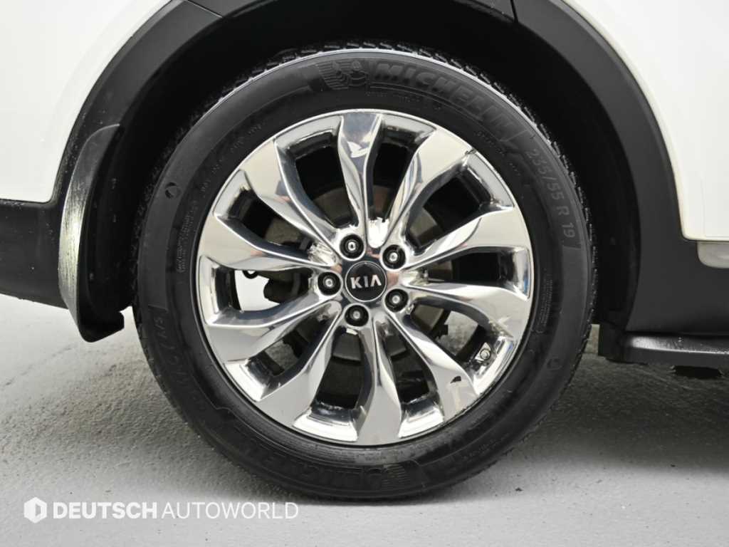 Kia Sorento — photo 05