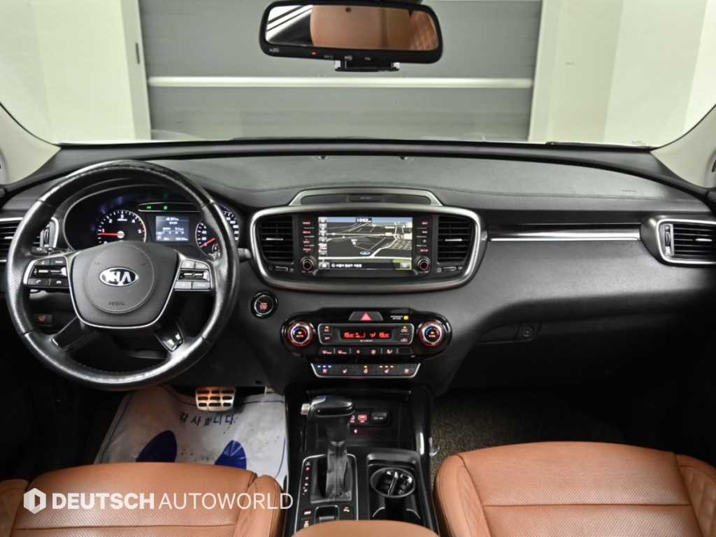 Kia Sorento — photo 07