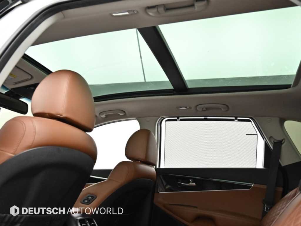 Kia Sorento — photo 18