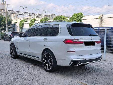BMW X7 — photo 03