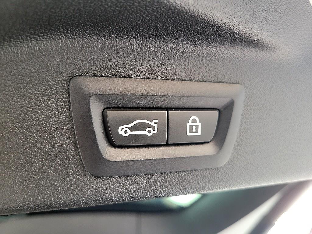 BMW X7 — photo 16