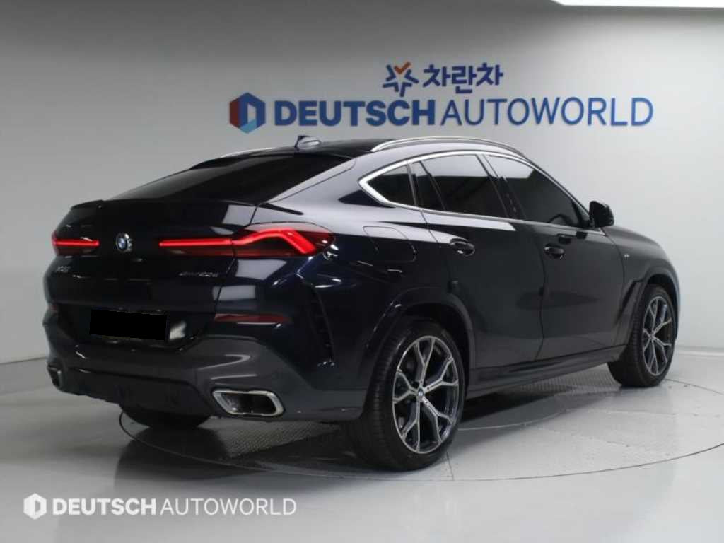 BMW X6 — photo 02