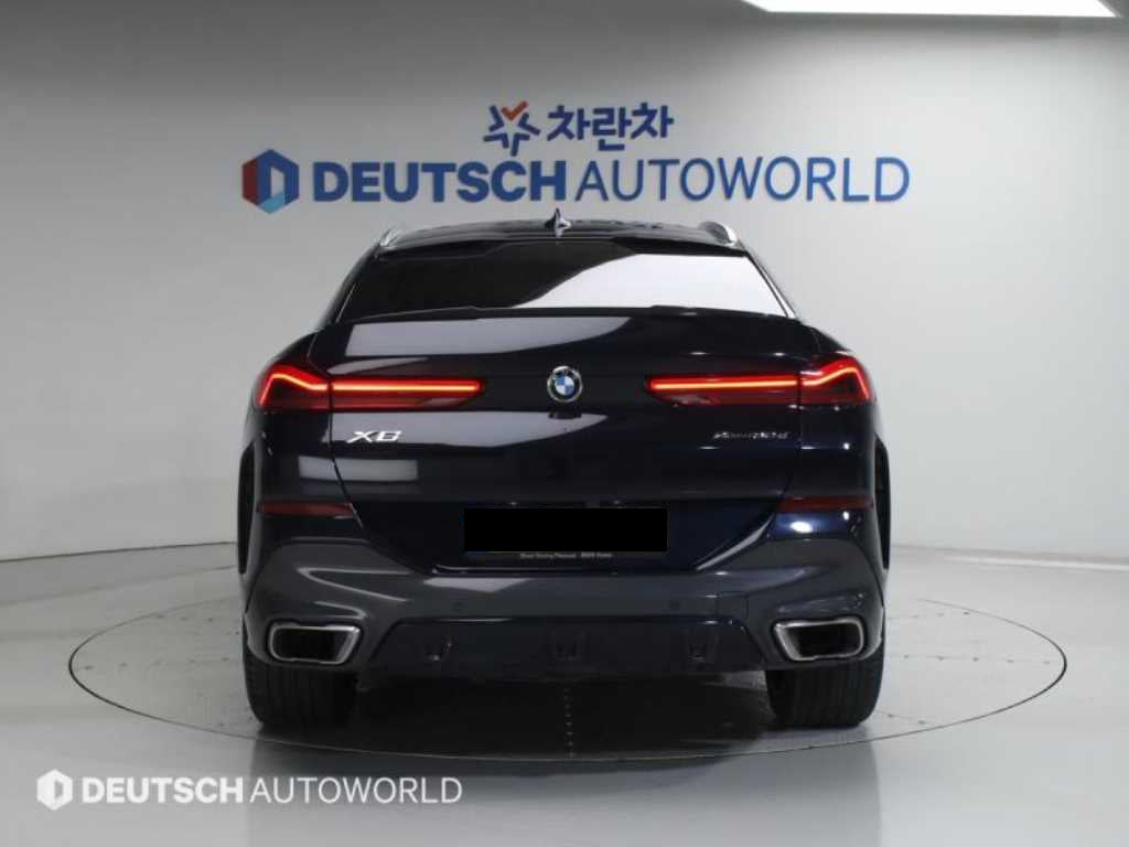 BMW X6 — photo 04