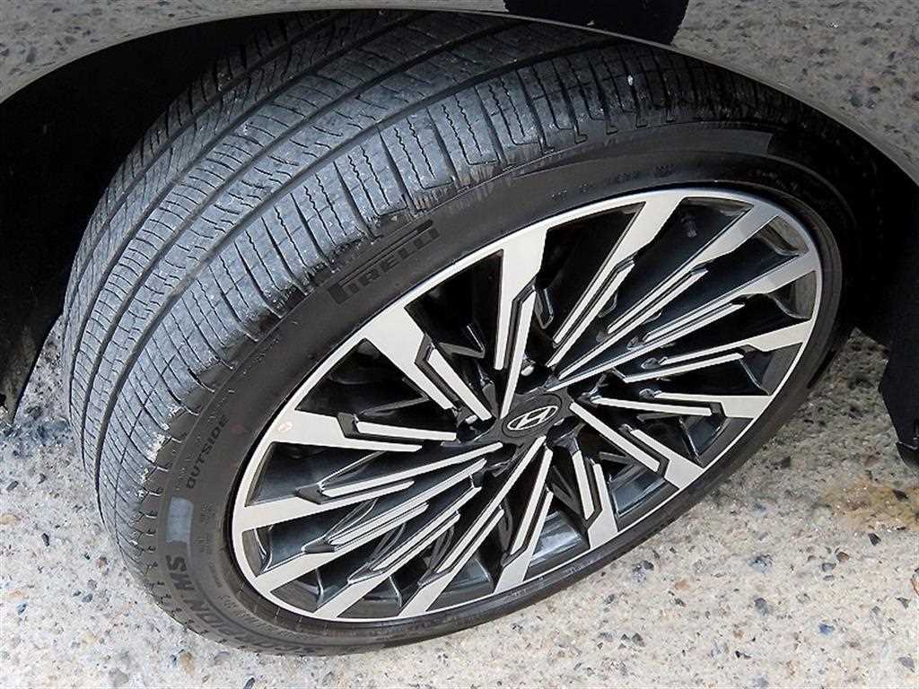 Hyundai Santafe — photo 20