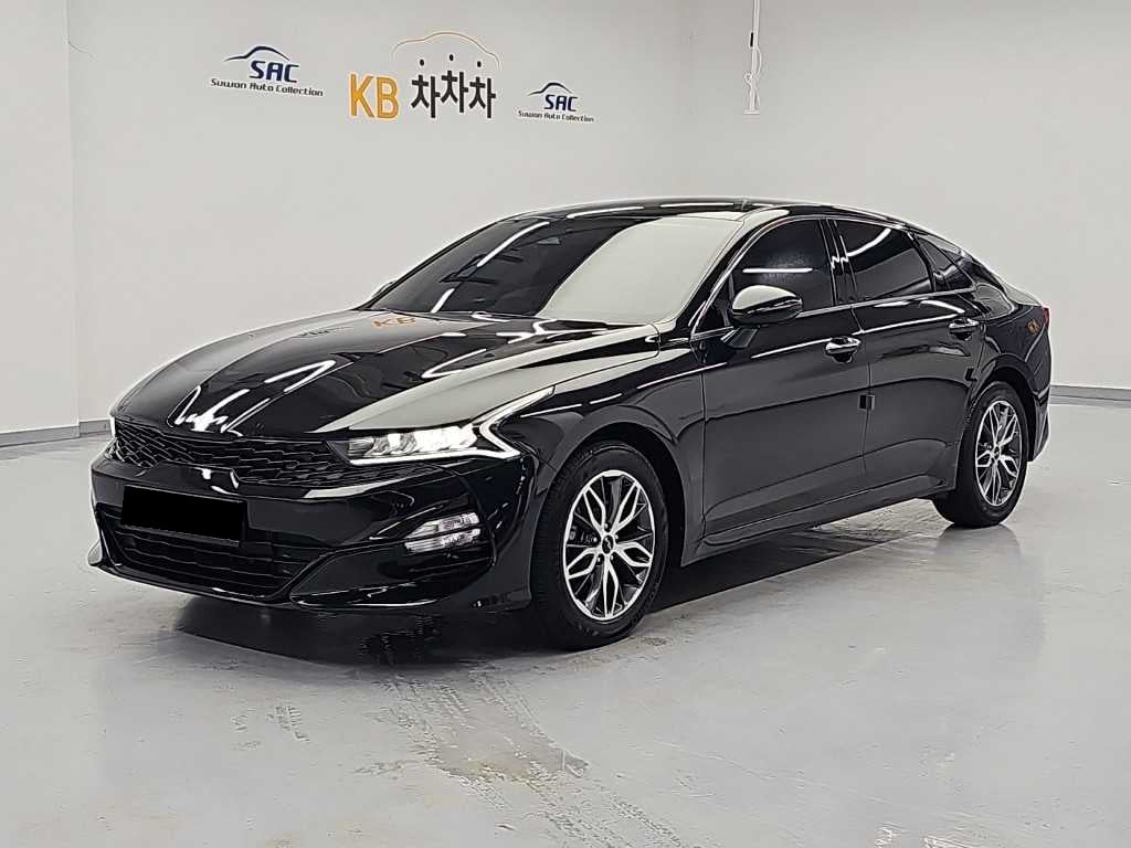 Kia K5 — photo 01