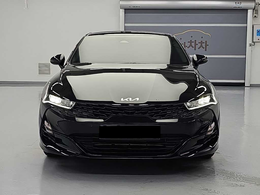 Kia K5 — photo 02