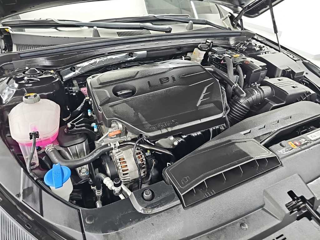 Kia K5 — photo 05