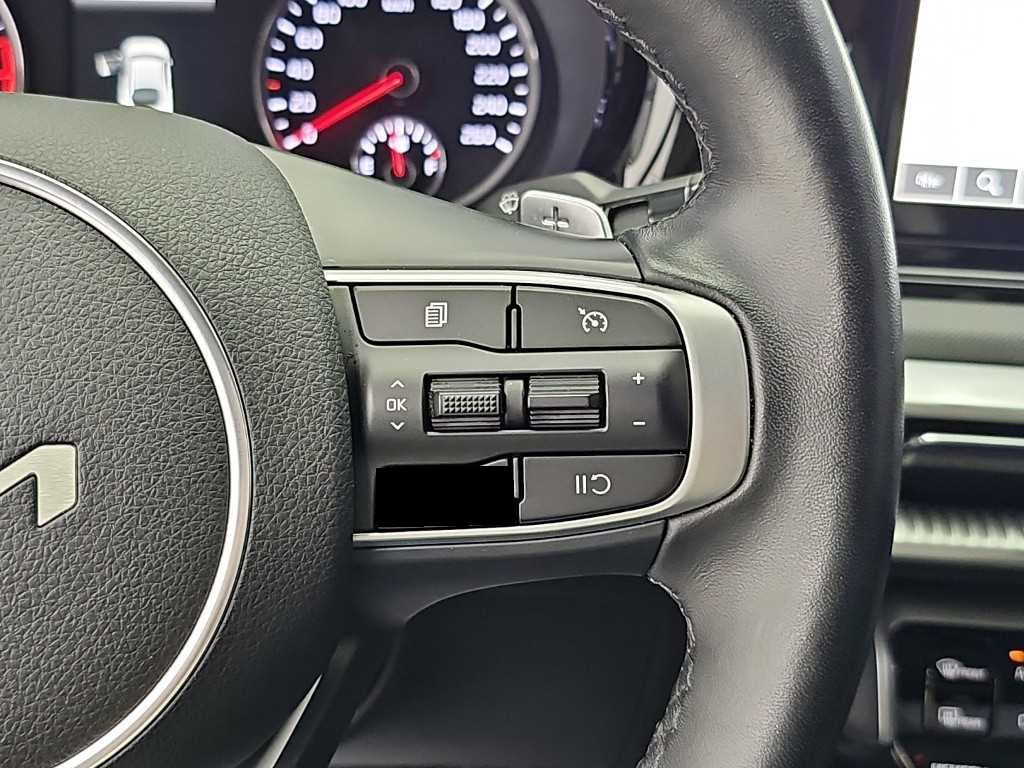 Kia K5 — photo 17