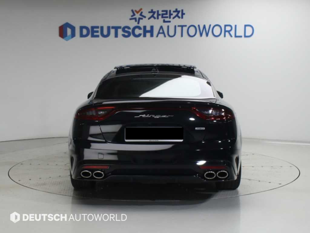 Kia Stinger — photo 04