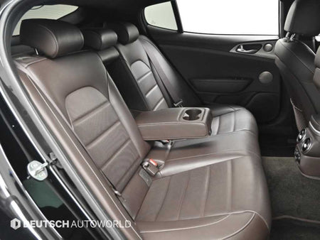 Kia Stinger — photo 13