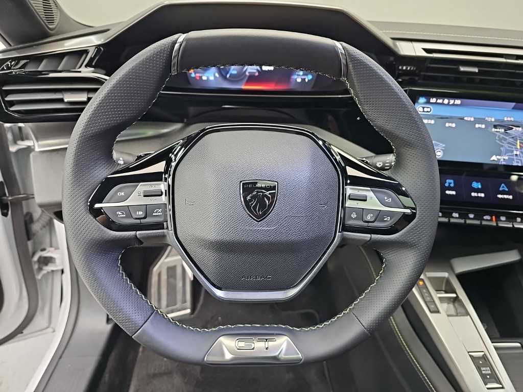 Peugeot 308 — photo 09