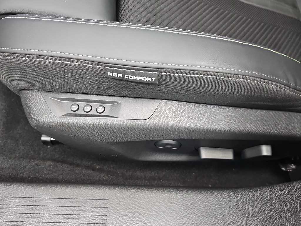 Peugeot 308 — photo 17