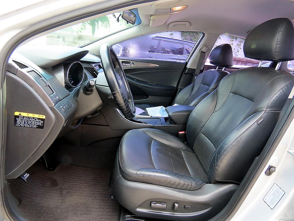 Hyundai Sonata — photo 05