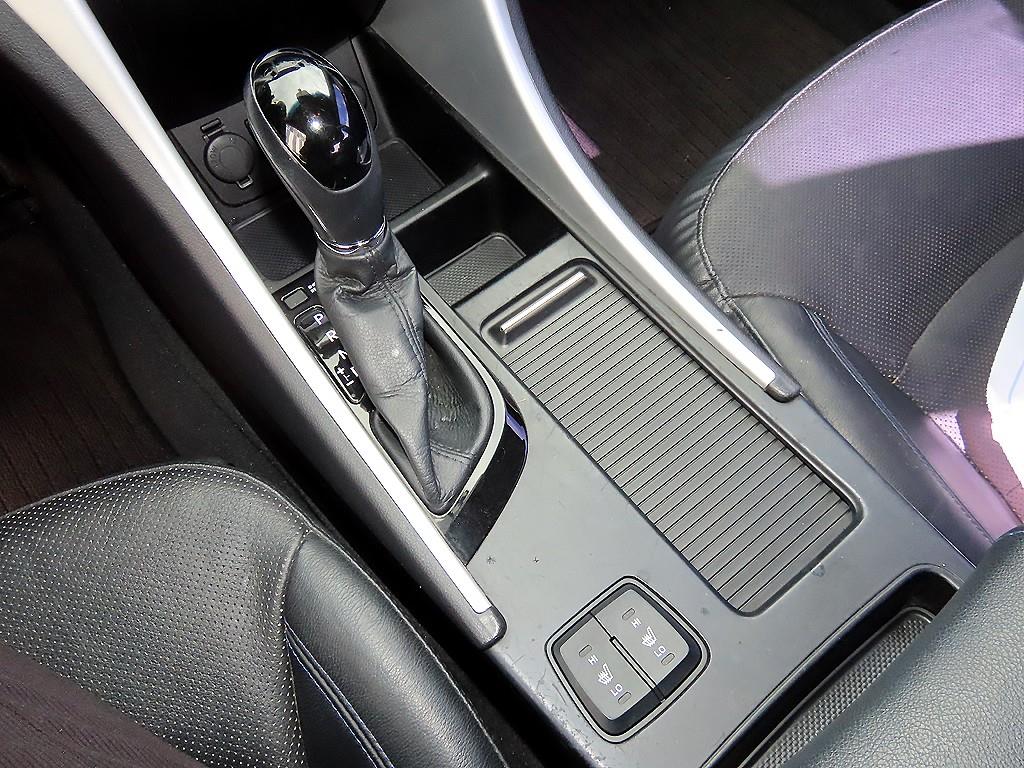 Hyundai Sonata — photo 10