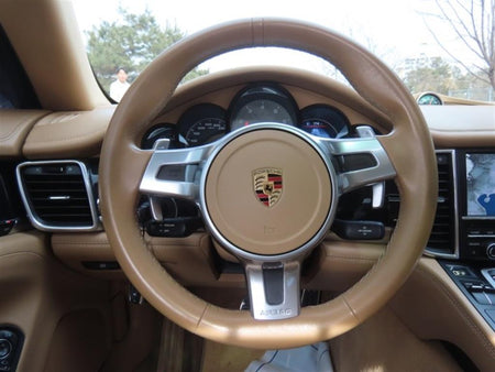 Porsche Panamera — photo 16