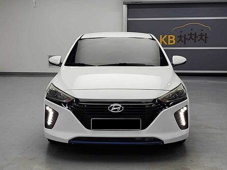 Hyundai Ioniq — photo 02