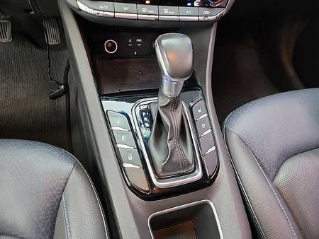 Hyundai Ioniq — photo 08