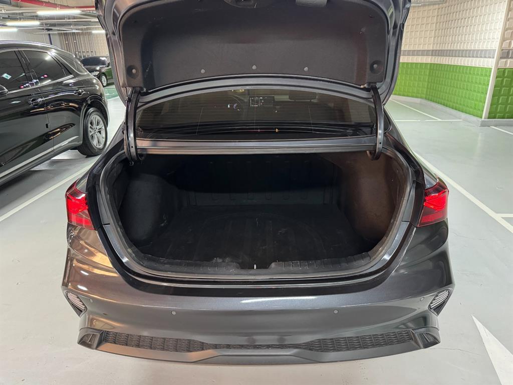 Kia K3 — photo 05