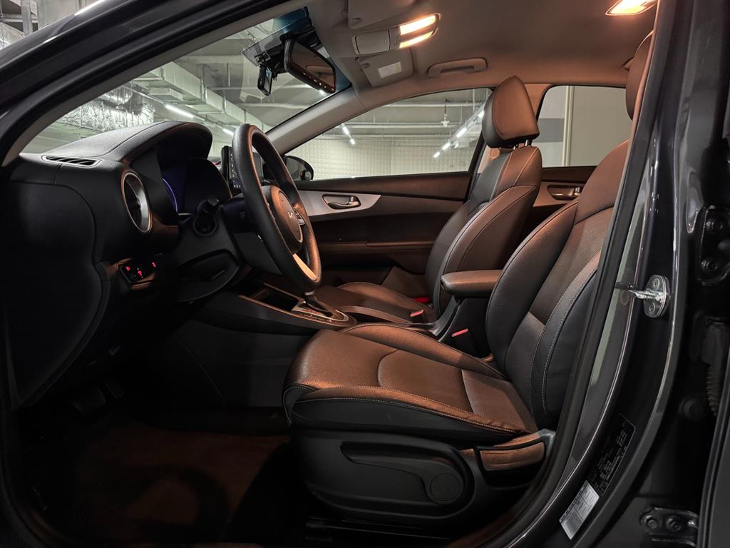 Kia K3 — photo 06